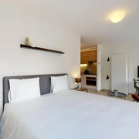 Studio Meuble #208 - Swiss Apartamento