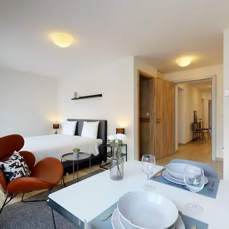 Studio Meuble #208 - Swiss Apartamento *